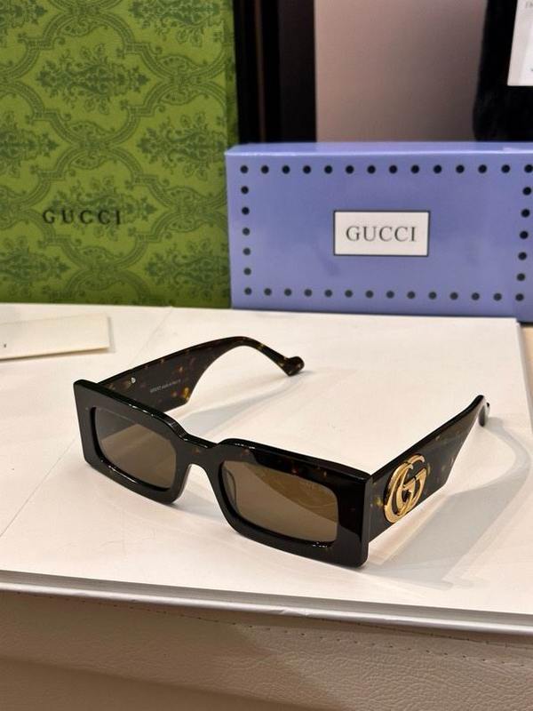 Gucci Sunglasses 540